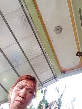 bella-la's cam snapshot