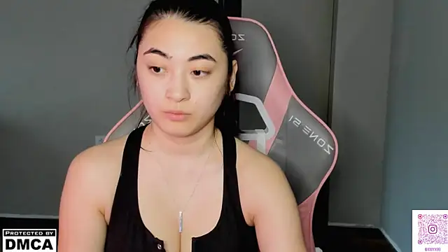 MeilideQian1 live sex cam