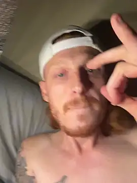 BIGxRED live sex cam