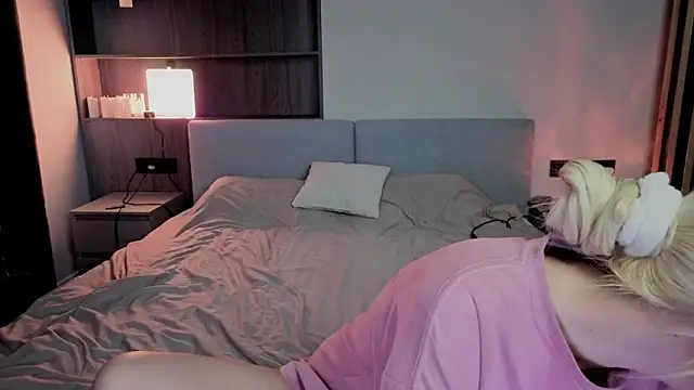 RileyMee live sex cam