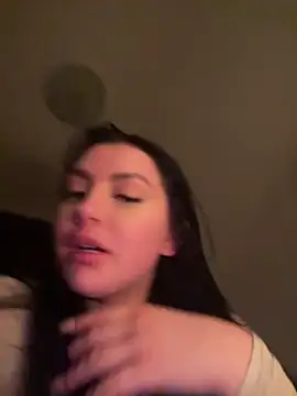 nikkiuk live sex cam