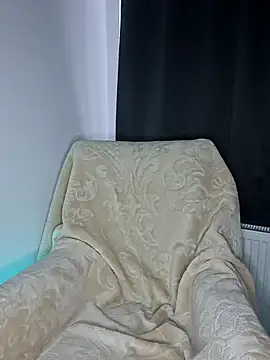 AbellaDesiree live sex cam