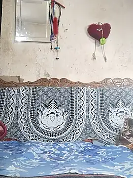 BadBoySmoker7070 live sex cam