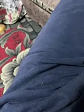 YawlingJingoist live sex cam