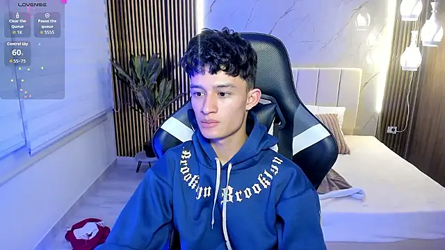 Patrick_Howland_ live sex cam