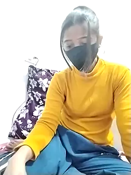 Cute-Naavya's cam snapshot