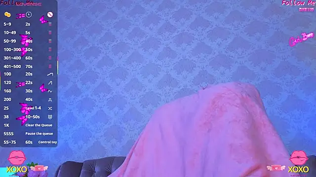 KitnissKiss live sex cam