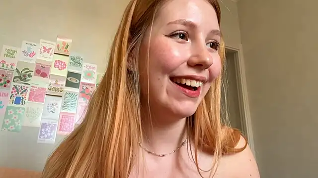 HoneyAudrey live sex cam