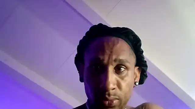 TheRealMrDLlong live sex cam