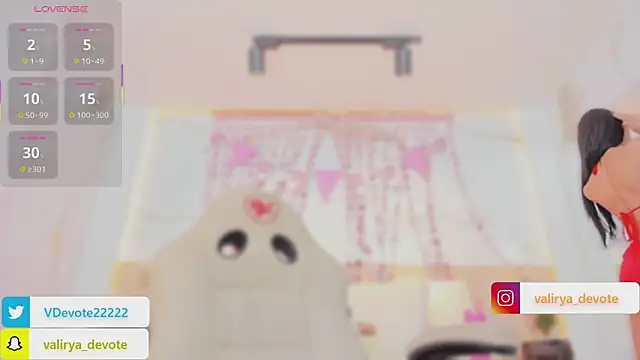 valirya_devote live sex cam