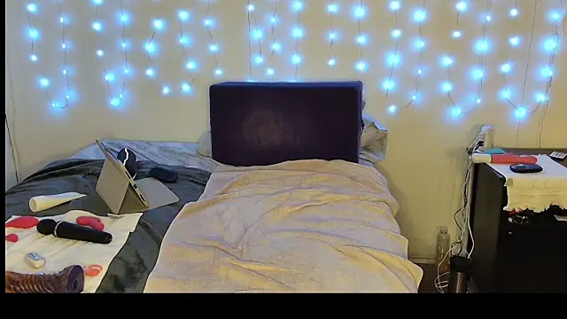 luvely_gurl's cam snapshot