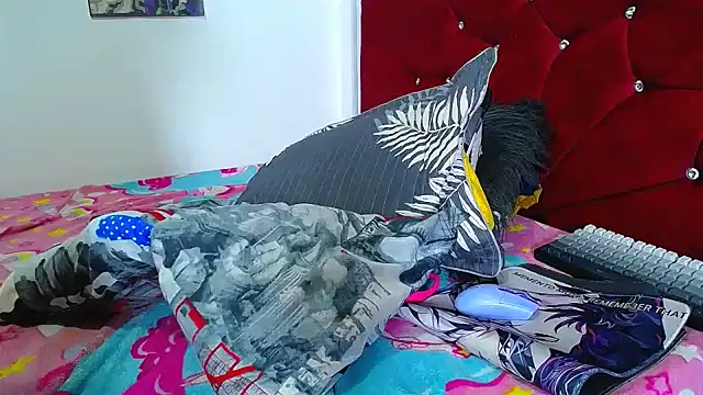 Gigi_Scott_'s cam snapshot