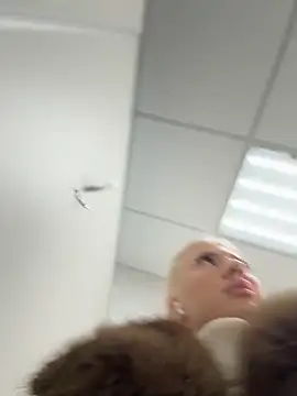 NewLale's cam snapshot