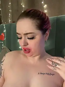 KellyMoors's cam snapshot