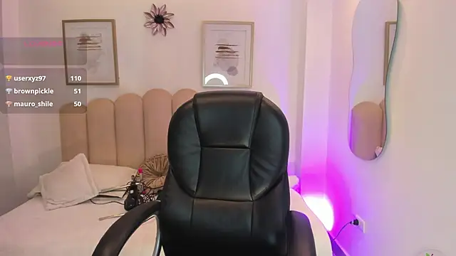 raven_stonee's cam snapshot