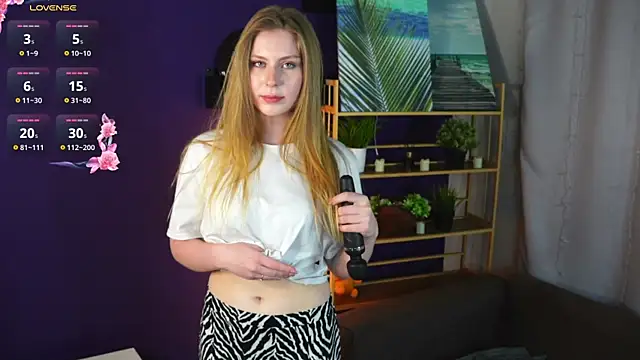 CharityKhamo's cam snapshot