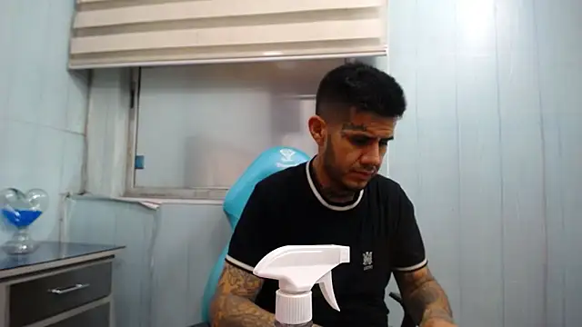 allison_max_tattoo live sex cam