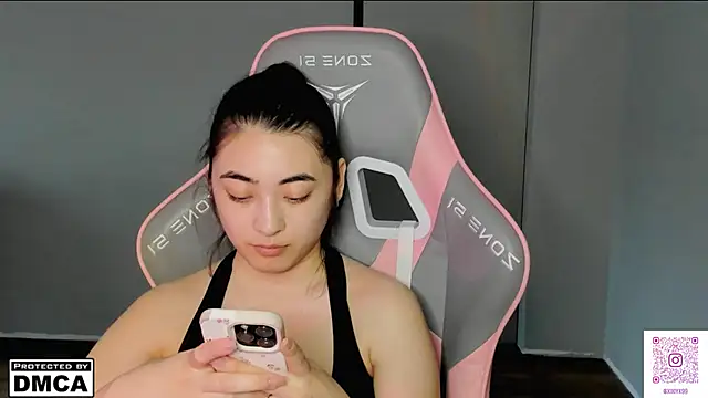 MeilideQian1's cam snapshot