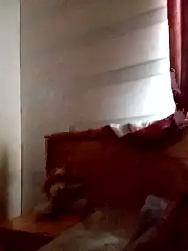 loveofpetitegirls34's cam snapshot