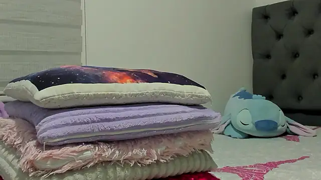 Elizabeth_18_ live sex cam