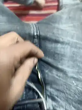 rubitrides11's cam snapshot