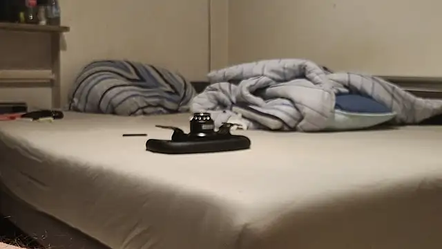 Alphapimmelchen live sex cam