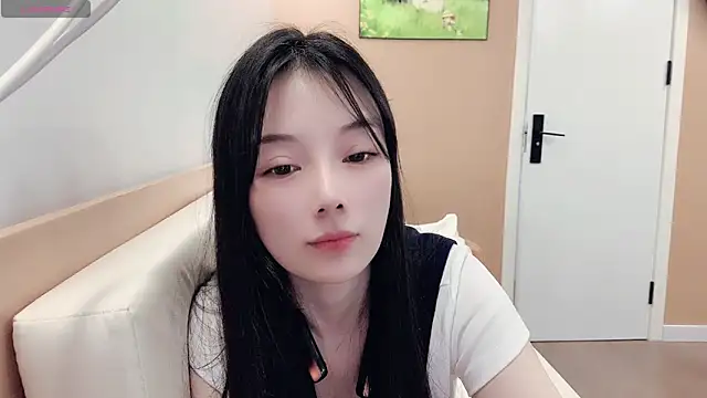 AKiKi711 live sex cam