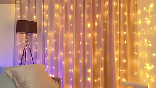 ur_shy_bambi's cam snapshot