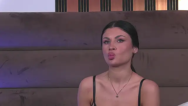 SelenaKys live sex cam