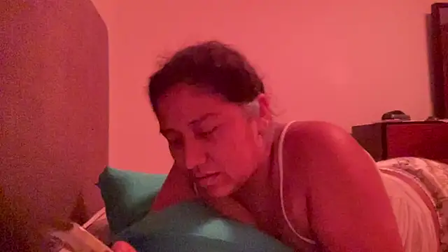 Kmiii21 live sex cam