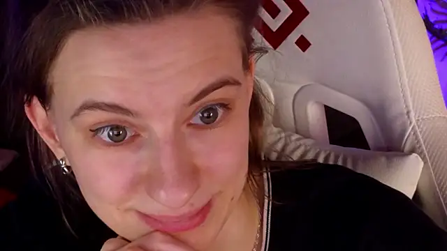 kaleriyaa_'s cam snapshot