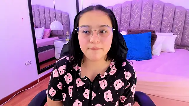 Amy_Ferreira's cam snapshot