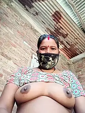 Kirti_sacsena's cam snapshot