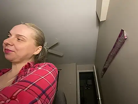 i_love_iva's cam snapshot