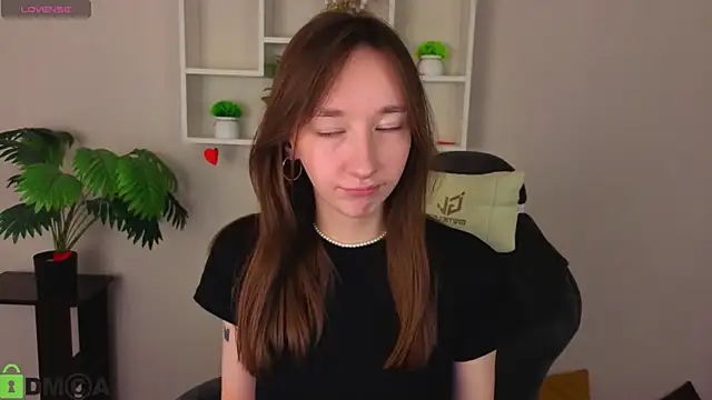 Miche1le_Allenne's cam snapshot