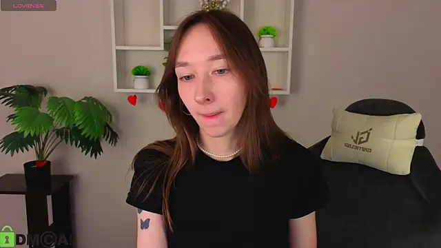 Miche1le_Allenne's cam snapshot