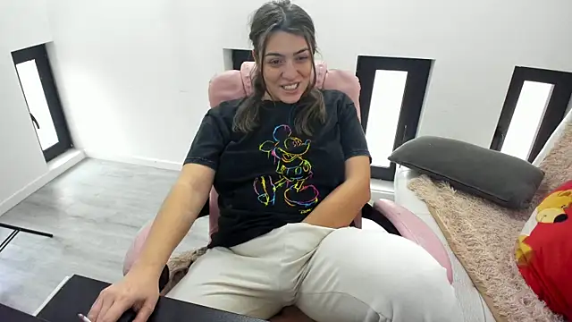 Dyana_Kaylinn's cam snapshot