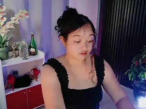 UrFavouriteCravings's cam snapshot