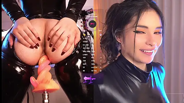 Just__dani's cam snapshot