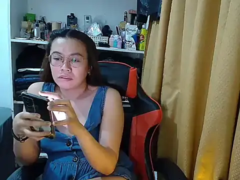 crizzybel live sex cam