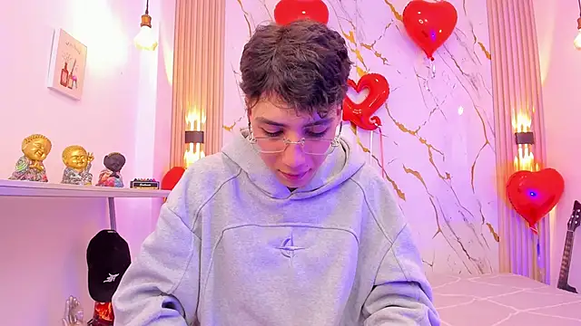 Nikolay_Gregori live sex cam