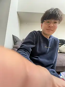 yuuki8910 live sex cam