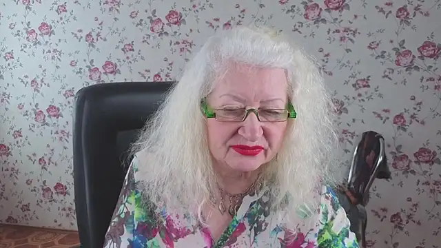 Maya_Mayflower live sex cam