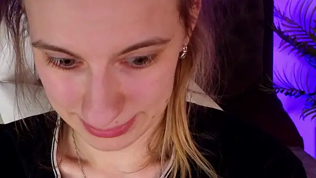 kaleriyaa_ live sex cam