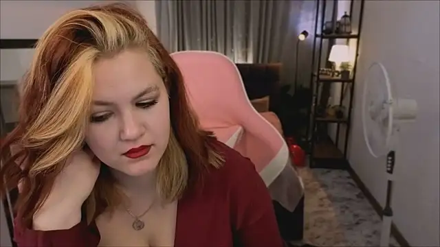 QueensyHeart's cam snapshot