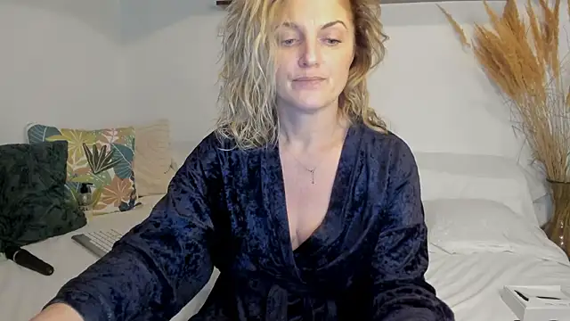 Jadore_able's cam snapshot