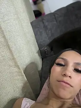 Miaa_love6969's cam snapshot