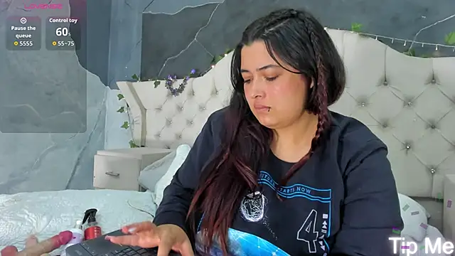 JulietaKane's cam snapshot