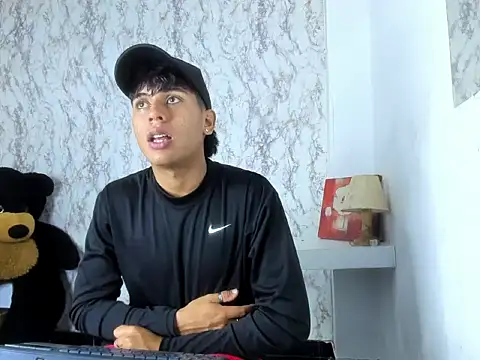 Valentino_Lane's cam snapshot