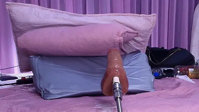 britanyy_'s cam snapshot